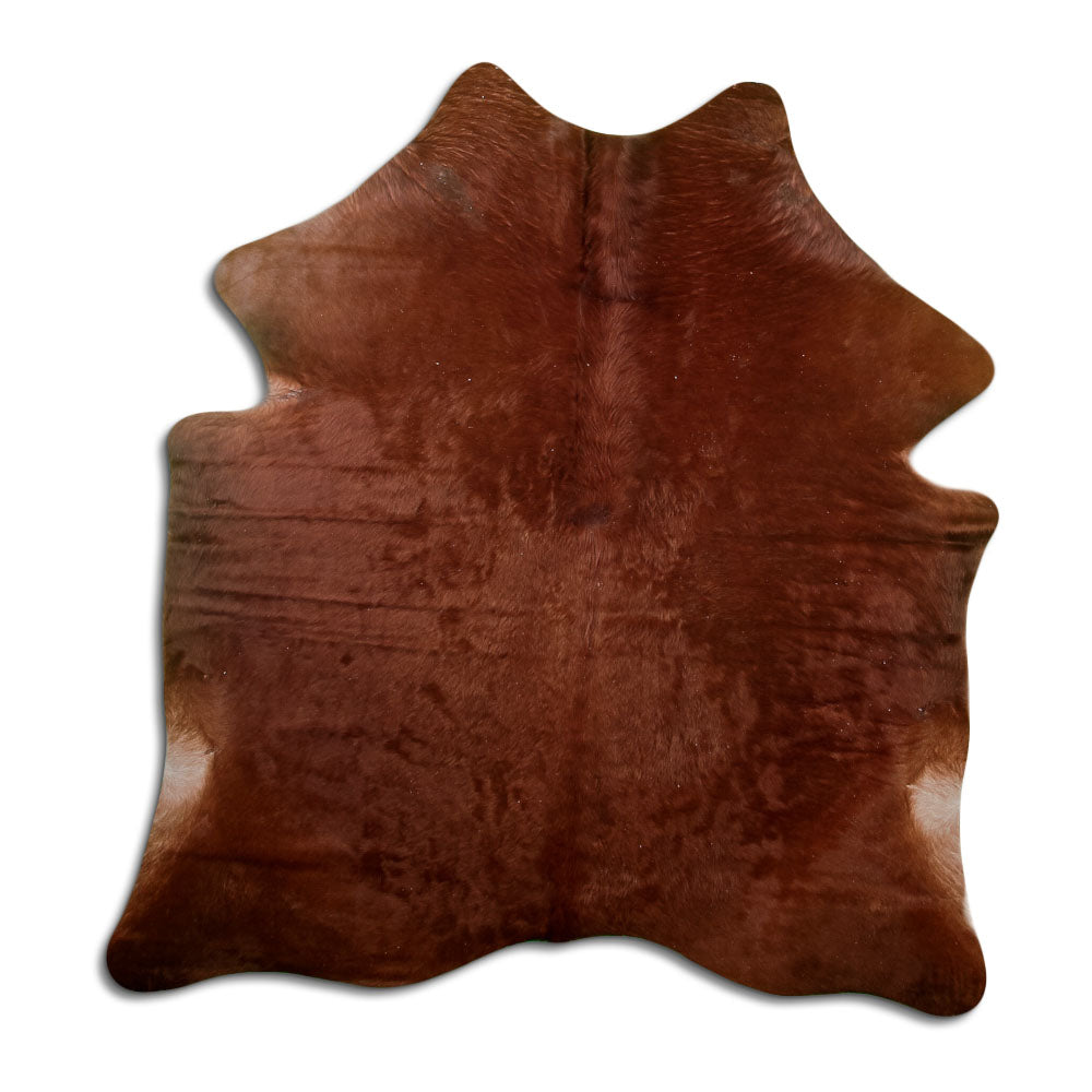 Peau de vache marron d’environ 170 × 160 cm, vue de dessus : exactement la peau que vous recevez