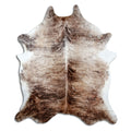 Peau de vache exotique d’environ 230 × 200 cm, vue de dessus : exactement la peau que vous recevez