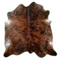 Peau de vache exotique d’environ 180 × 180 cm, vue de dessus : exactement la peau que vous recevez