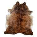 Peau de vache exotique d’environ 220 × 190 cm, vue de dessus : exactement la peau que vous recevez