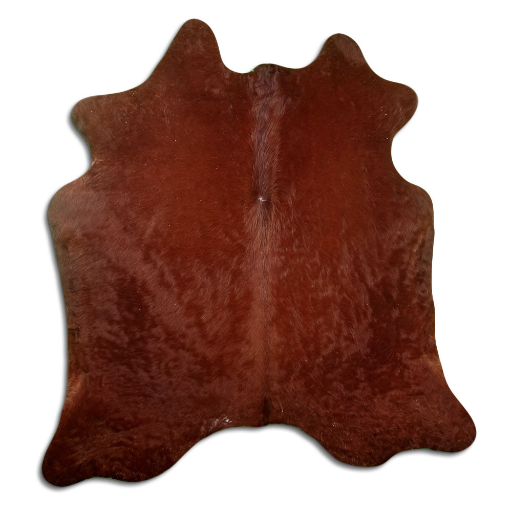 Peau de vache marron d’environ 170 × 160 cm, vue de dessus : exactement la peau que vous recevez