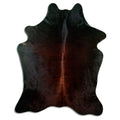Peau de vache marron d’environ 200 × 160 cm, vue de dessus : exactement la peau que vous recevez