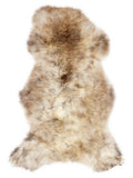 Peau de mouton multicolore britannique d’environ 105 × 60 cm, vue de dessus : exactement la peau que vous recevez