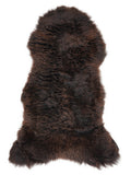 Peau de mouton marron d’environ 130 × 60 cm, vue de dessus : exactement la peau que vous recevez