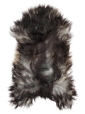 Peau de mouton islandaise grise d’environ 130 × 70 cm, vue de dessus : exactement la peau que vous recevez