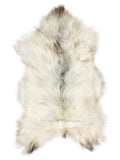 Peau de mouton islandaise grise d’environ 120 × 70 cm, vue de dessus : exactement la peau que vous recevez