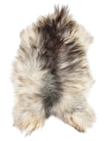 Peau de mouton islandaise grise d’environ 135 × 85 cm, vue de dessus : exactement la peau que vous recevez