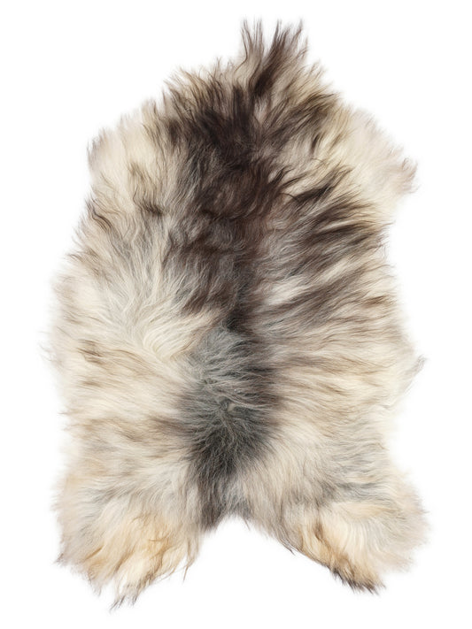 Peau de mouton islandaise grise d’environ 135 × 85 cm, vue de dessus : exactement la peau que vous recevez