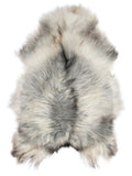 Peau de mouton islandaise grise d’environ 120 × 80 cm, vue de dessus : exactement la peau que vous recevez