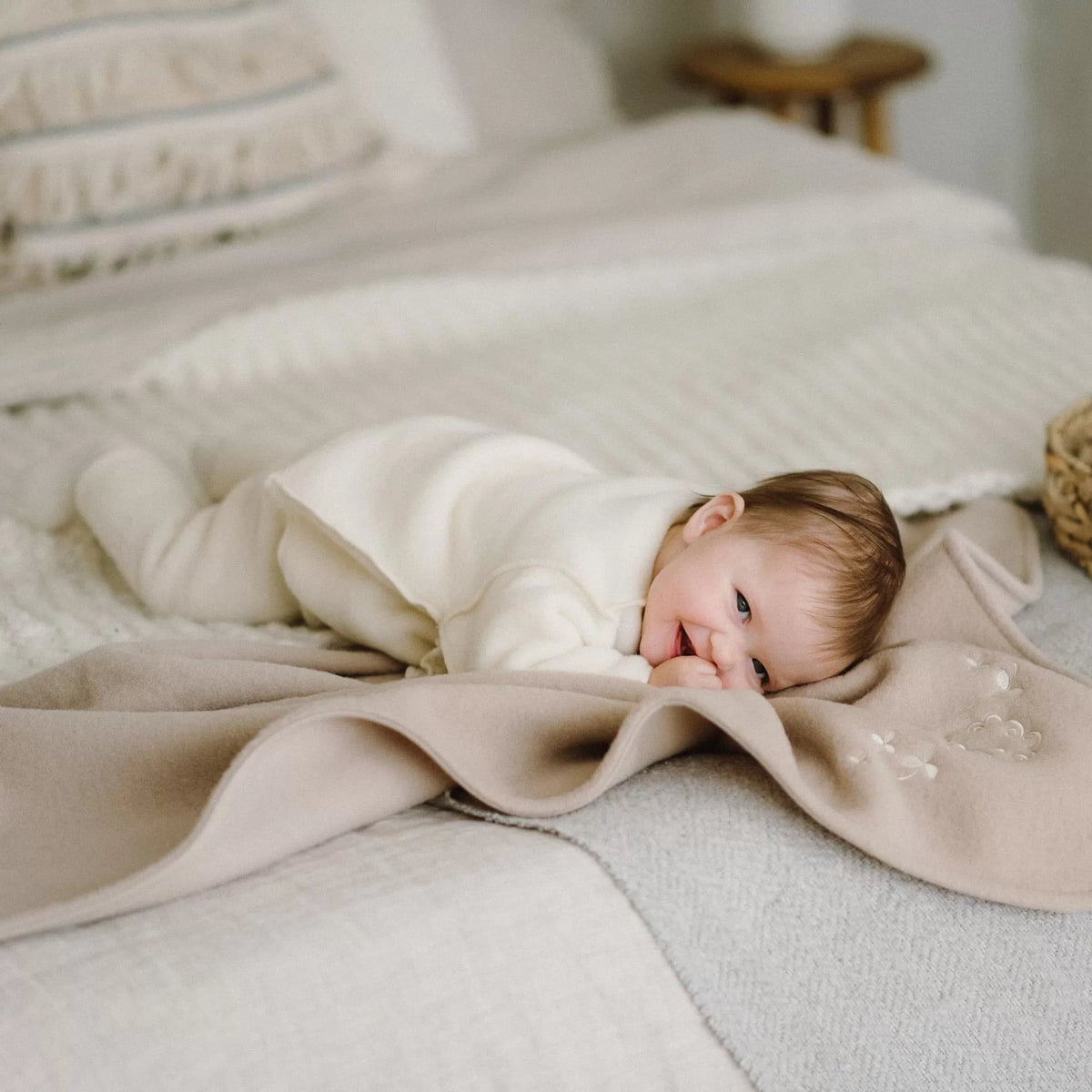 Couverture bébé en mérinos « Mouton » beige