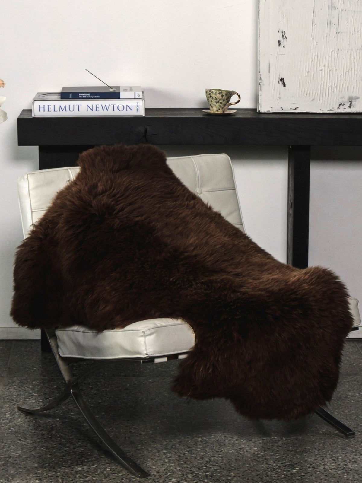 Peau de mouton brun foncé